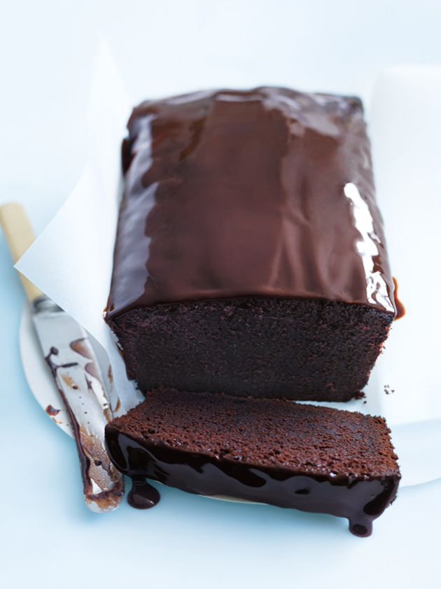 BAKING CLASSIC  CHOCOLATE POUND CAKE