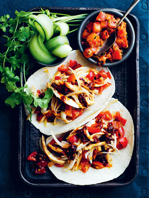 CROWD PLEASER CHEAT'S CHIPOTLE CHICKEN TACOS