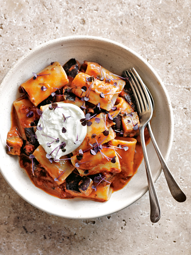 EASY WEEKNIGHTS CREAMY TOMATO, BURRATA AND EGGPLANT PASTA