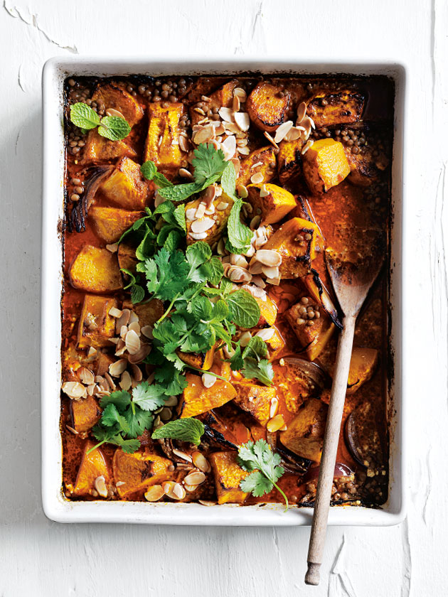 SIMPLE AND DELICIOUS TRAY-ROASTED PUMPKIN AND LENTIL KORMA CURRY