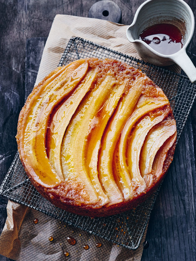 FAMILY FAVOURITE CARAMELISED BANANA UPSIDE-DOWN CAKE