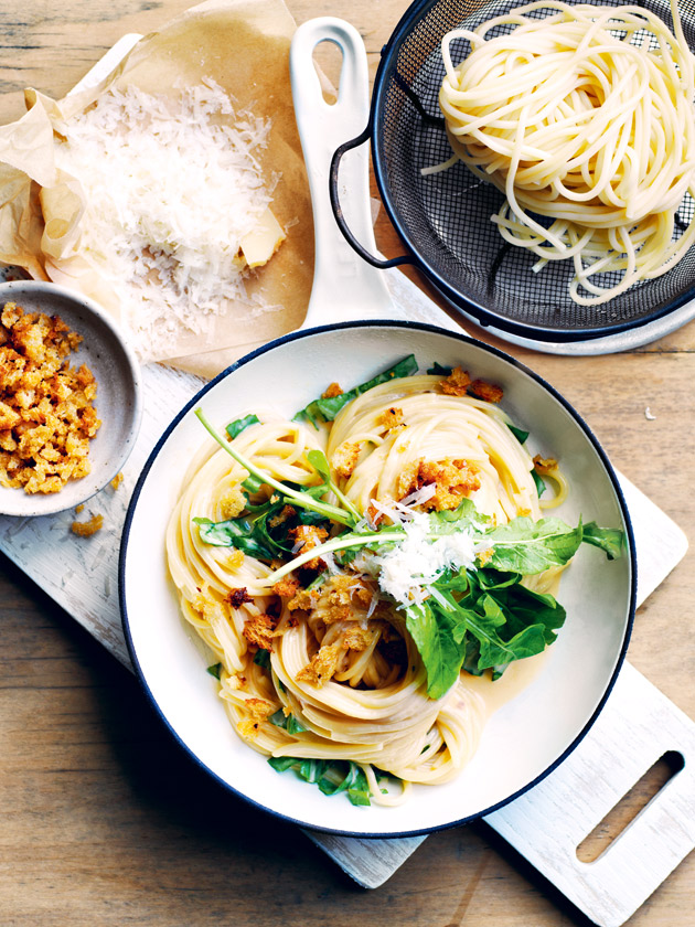 EASY WEEKNIGHTS SILKY PARMESAN PASTA WITH CRISPY CRUMB 