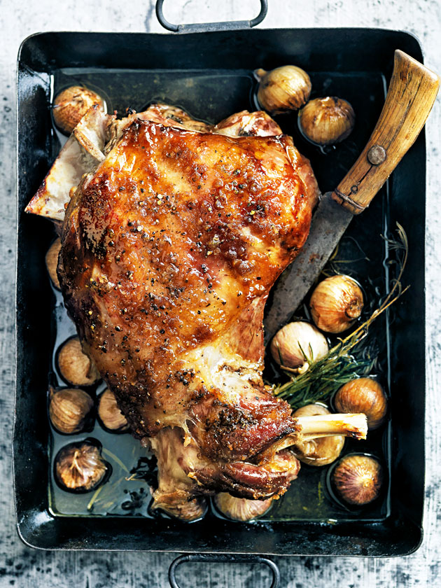 CROWD PLEASER SLOW-COOKED LAMB WITH GARLIC AND ROSEMARY