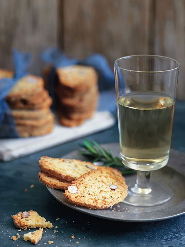 ROSEMARY AND ALMOND BISCOTTI