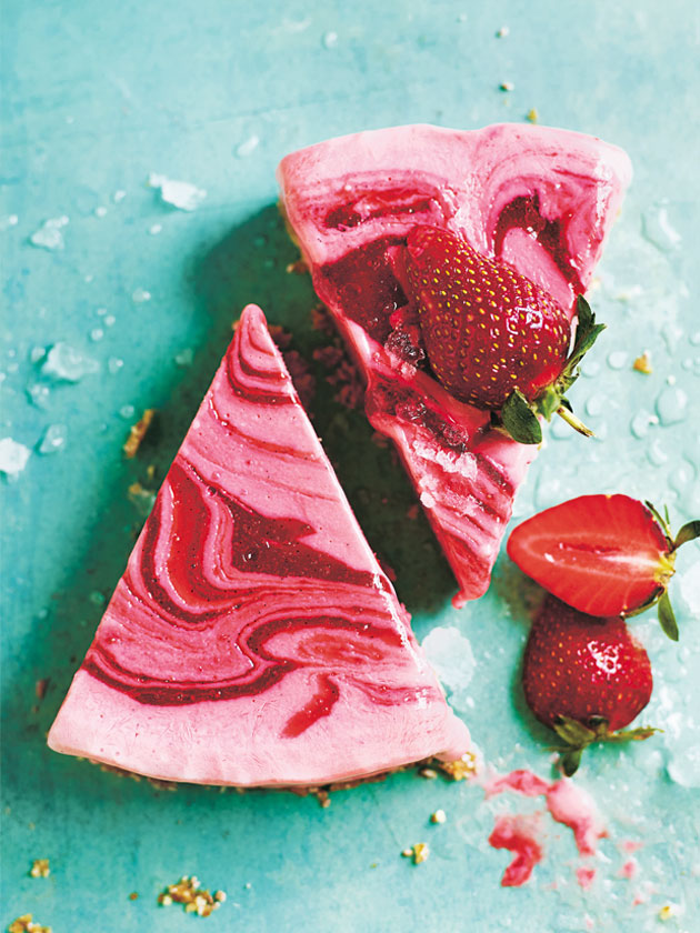 Strawberry ripple yoghurt cake