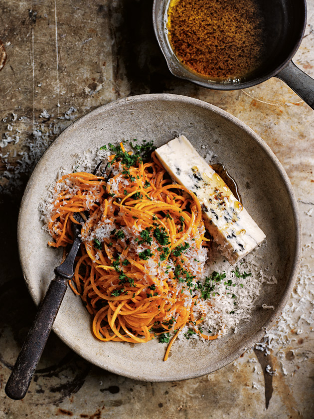 Brown Butter And Gorgonzola Pumpkin Pasta Donna Hay