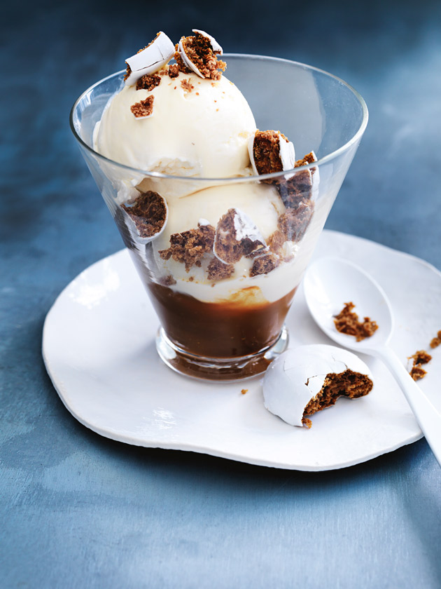 Caramel Gingerbread Trifles  Donna Hay