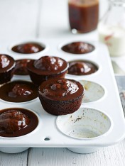 mini sticky date puddings with toffee sauce