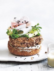 mushroom and quinoa burger