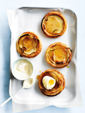 apple and custard tarts