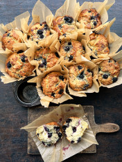blueberry cheesecake desserts  Crispy Polenta-Lined Bocconcini blueberry and cream cheese muffins
