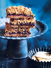 blueberry crumble reduce  Red Wine Gravy blueberry crumble slice