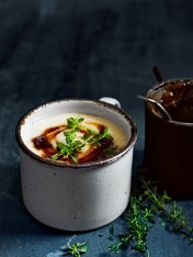 caramelised onion soup  Crispy Polenta-Lined Bocconcini caramelised onion soup