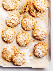 chewy almond cookies