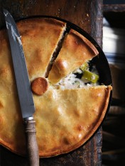 chicken and leek pie  Crispy Polenta-Lined Bocconcini chicken and leek pie