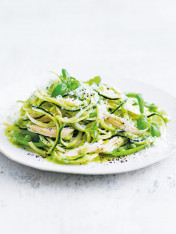 rooster and zucchini noodle salad with creamy avocado pesto
