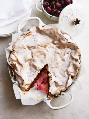 chocolate and cherry meringue cake