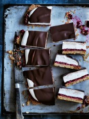 chocolate and raspberry marshmallow reduce  Red Wine Gravy chocolate and raspberry marshmallow slice