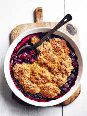 elderflower berry cobbler