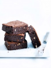 fudgy chocolate and hazelnut brownies