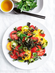heirloom tomato salad with crunchy kale and capers