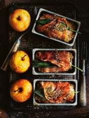 individual fennel, pork and prosciutto meatloaves with roasted apples