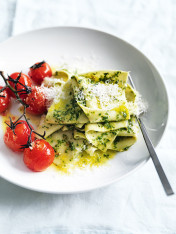pasta with rocket, basil and anchovy pesto