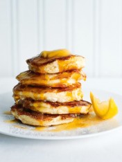 ricotta pancakes with maple butter