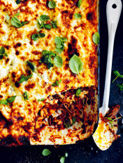 simple beef and ricotta lasagne