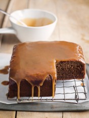 sticky date cake with toffee sauce