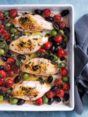 tray-baked rooster with tomato and olives