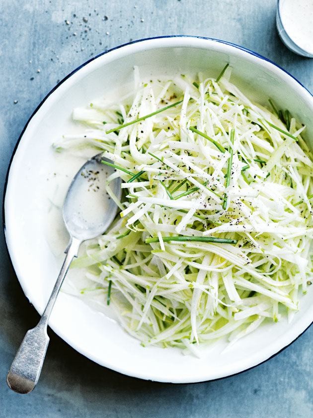 Ben depressief Stadscentrum werkgelegenheid Apple Cucumber And Witlof Slaw With Buttermilk Dressing | Donna Hay