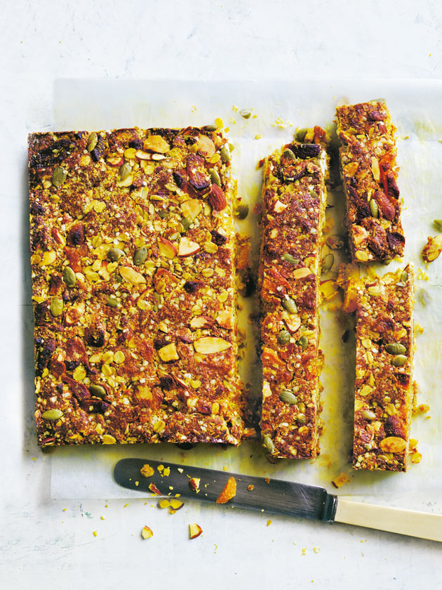 Apricot Quinoa And Turmeric Muesli Bars