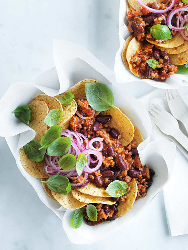 Loaded nachos with beans and chorizo - Chatelaine