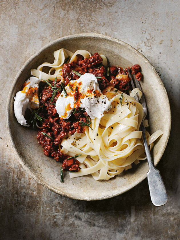 Chorizo Bolognese With Buffalo Mozzarella | Donna Hay