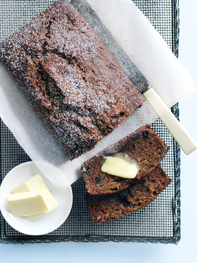 Date and Walnut Cake (one-bowl) | Emma Duckworth Bakes