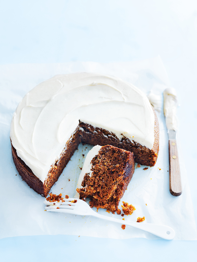 Moist Carrot Cake with Raisins and Walnuts | Recipe for Moist Carrot Cake