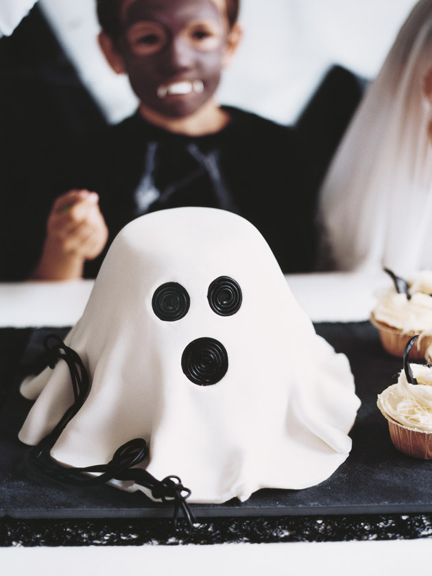 How To Make Ghost Cake Online | JOANN India