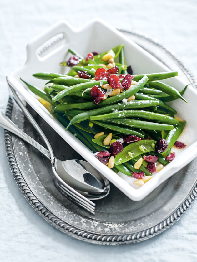 https://cdn.donnahaycdn.com.au/images/content-images/green_bean_sugar_snap_pea_and_cranberry_salad.jpg