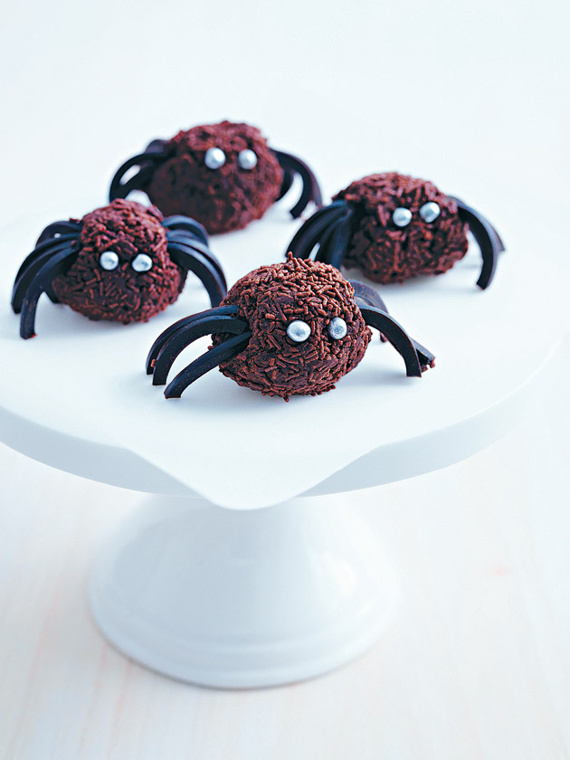 Halloween Chocolate Spiders | Donna Hay