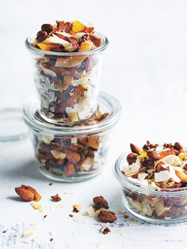 Mango And Ginger Almond Trail Mix