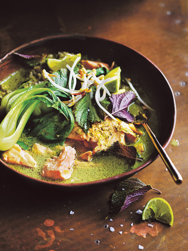 Thai coconut store green curry salmon