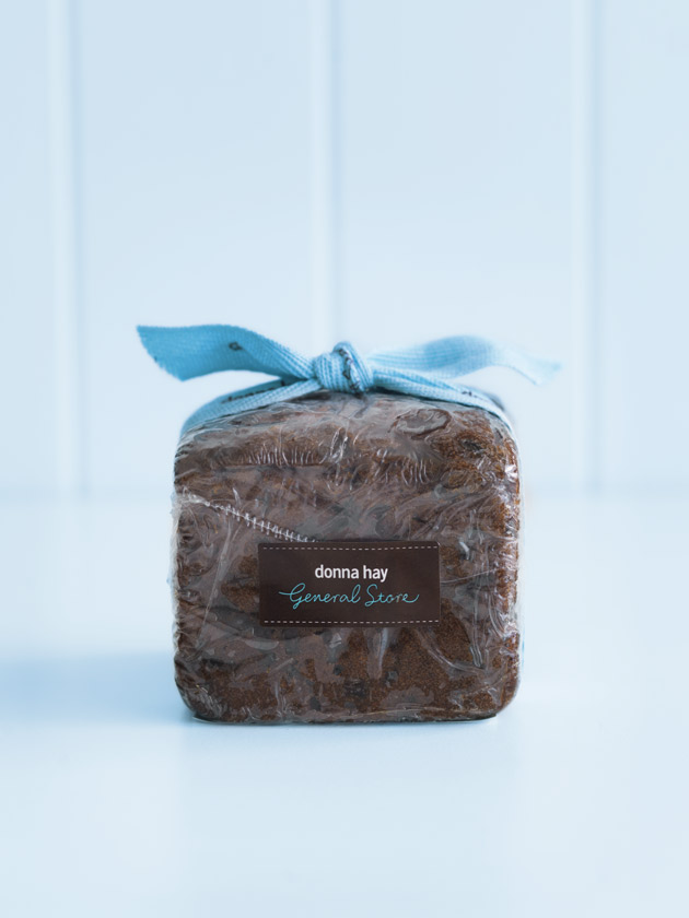 christmas cake - small christmas cake - small