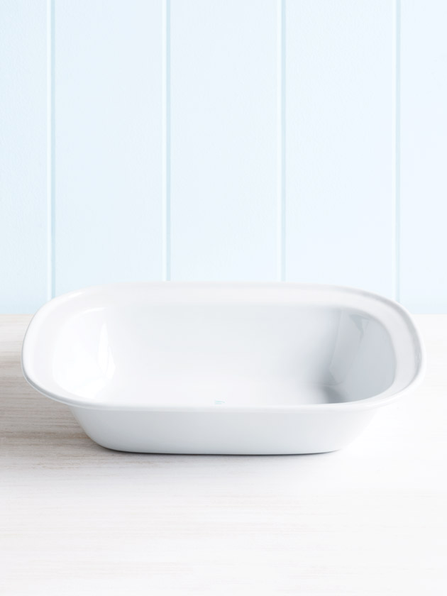 Enamel pie dish rectangle - white Enamel pie dish rectangle - white