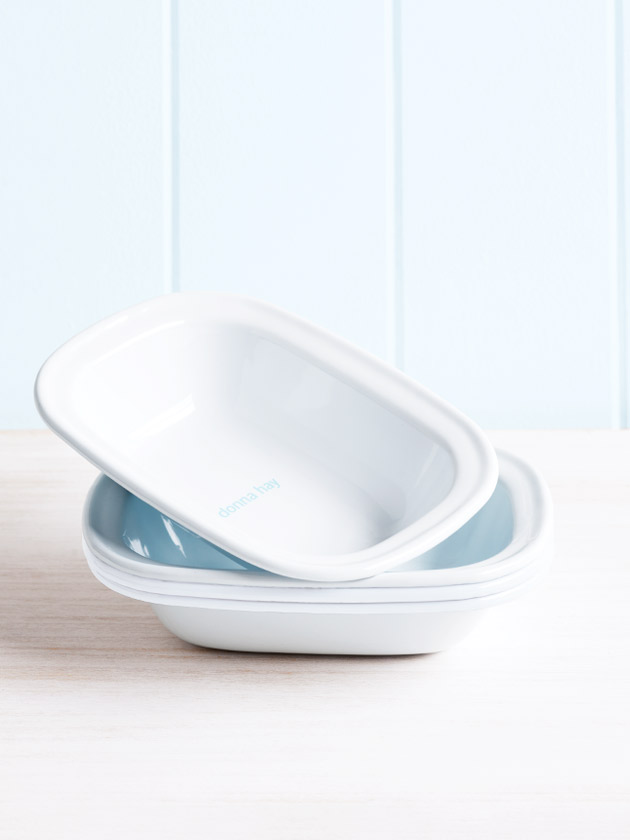 ENAMEL RECTANGULAR PIE DISH - SET Of 4 WHITE ENAMEL RECTANGULAR PIE DISH - SET Of 4 WHITE