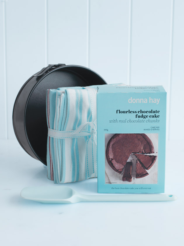 chocolate fudge cake hostess baking kit chocolate fudge cake hostess baking kit