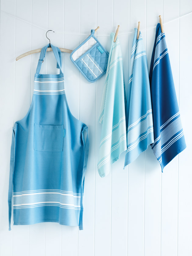 NAPERY SET - CAPRI BLUES NAPERY SET - CAPRI BLUES