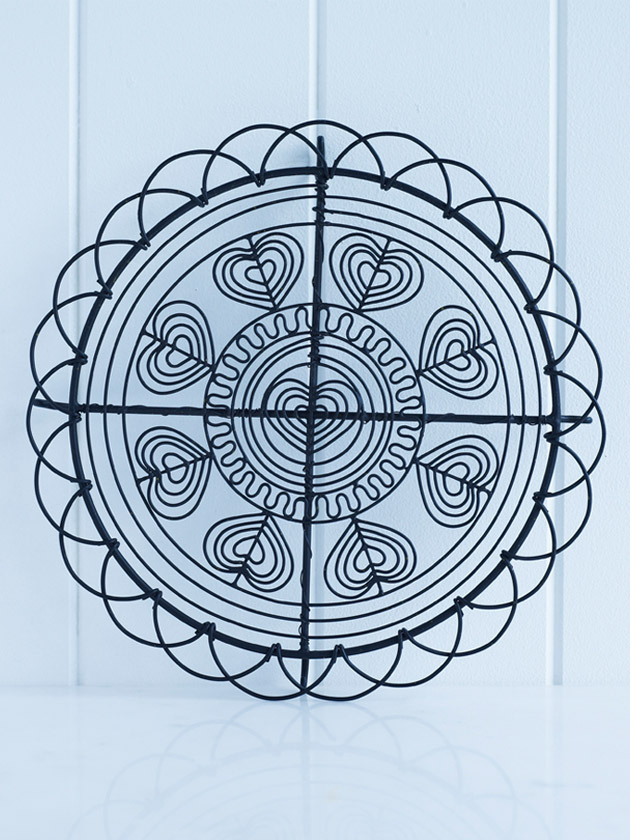 vintage-inspired cooling rack – hearts vintage-inspired cooling rack – hearts