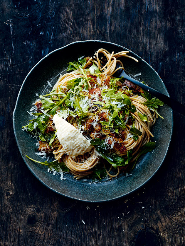 EASY WEEKNIGHTS PASTA WITH GARLIC CRUMBS, LEMON AND RICOTTA